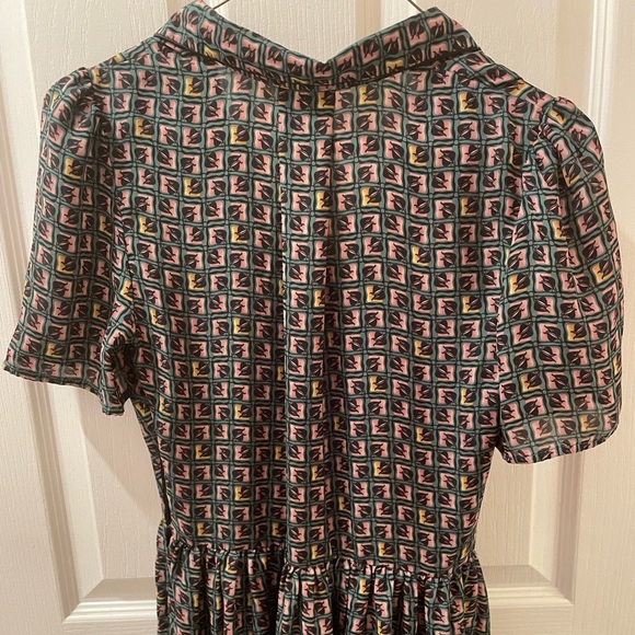 Topshop Pipe Tile Leaf Pattern Tea Dress in Green multi - Picture 6 of 7
